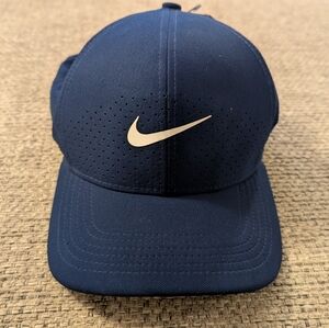 NWT Nike Unisex Navy Blue Cap